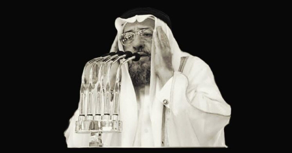 মারা গেছেন