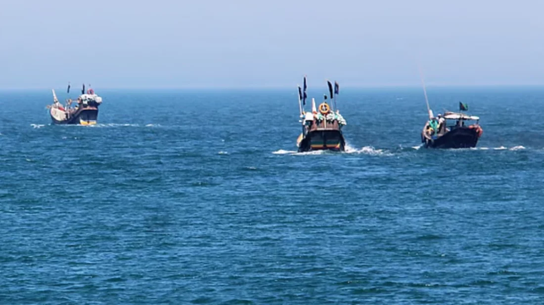 ১৩ জেলের ভিডিও কল