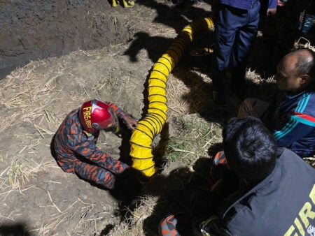 ৩৫ ফুটের গর্তে পড়া শিশু সাজিদ