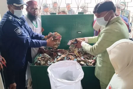 ৩৫ বস্তা টাকা