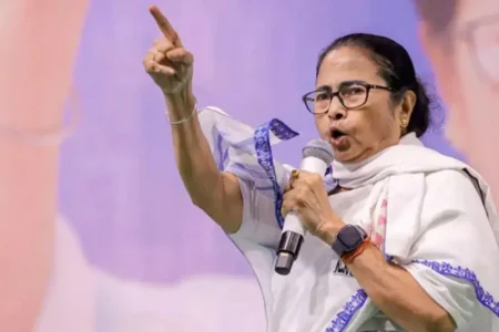 ‘ওর দিল্লি কেড়ে নেব’ মমতার হুংকার
