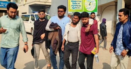 সাংবাদিক