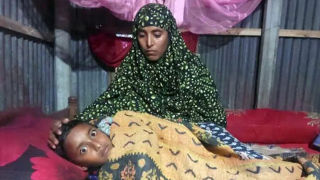 সন্তানকে বাঁচাতে মায়ের আকুতি, প্রয়োজন ৭০ হাজার টাকার সন্তানকে বাঁচাতে