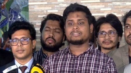 আব্দুল আউয়াল মিন্টুর বিরুদ্ধে অভিযোগ এড়িয়ে গেছে ইসি : হাসনাত Hasnat