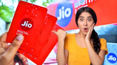 ৩ মাসের মেয়াদসহ Jio-এর কমদামি রিচার্জ প্ল্যান, থাকছে আনলিমিটেড কলিং ও প্রতিদিন 2GB ডেটা Jio-এর কমদামি রিচার্জ