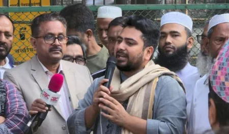 ইসি ও গণমাধ্যম পক্ষপাতিত্ব করছে : নাহিদ নাহিদ