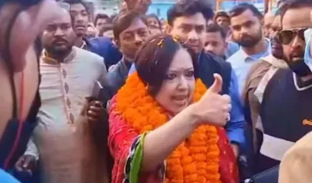 আচরণবিধি লঙ্ঘন করায় রুমিন ফারহানাকে শোকজ RUMIN