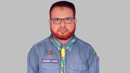 জাতীয় শিক্ষা সপ্তাহে লালমনিরহাটের শ্রেষ্ঠ প্রধান শিক্ষক একরামুল হক সরকার Selected as the Best Head Teacher