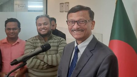 ভারতীয় কূটনীতিকদের নিরাপত্তার কোনো শঙ্কা নেই : পররাষ্ট্র উপদেষ্টা পররাষ্ট্র উপদেষ্টা