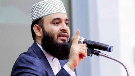 জরুরি বার্তা দিয়ে আজহারির পোস্ট, দিলেন হুঁশিয়ারি আজহারি