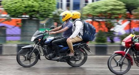 মোটরসাইকেল চলাচল