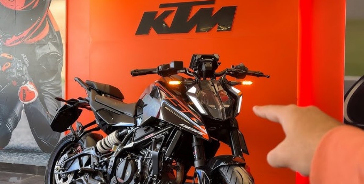 ktm 250 duke 2026 new colors