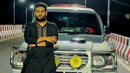 ট্রায়ালের নামে গ্যারেজের গাড়ি নিয়ে লাপাত্তা, যুবদল নেতা বহিষ্কার নেতার নাম এস এম সফিক মাহমুদ তন্ময়