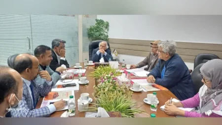 ‘হ্যাঁ’ ভোট দিতে শিক্ষাপ্রতিষ্ঠানে প্রচারণা চালানো হবে শিক্ষাপ্রতিষ্ঠানে