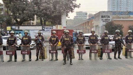 ঢাকায় বিজিবি মোতায়েন plm