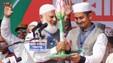 সারজিস আলমকে শোকজ সারজিস আলমকে শোকজ