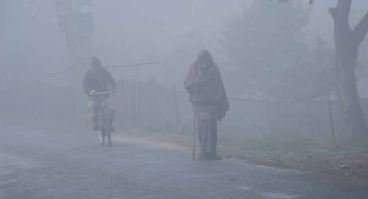 হাড়কাঁপানো শীতের প্রভাবে স্থবির পঞ্চগড়ের জনজীবন জনজীবন