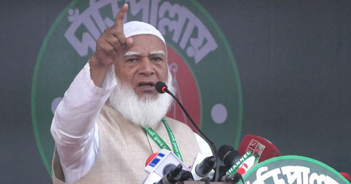 জনসভায় অংশ