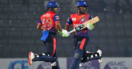 ঢাকার স্বপ্নভঙ্গ করে সেমিফাইনালে রাজশাহী ঢাকাকে হারিয়ে সেমিফাইনাল রাজশাহী