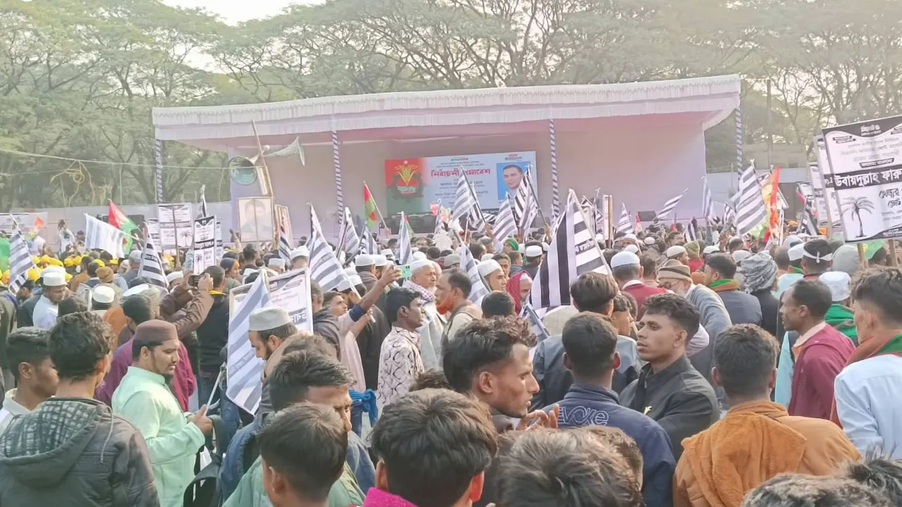 মানুষের ঢল