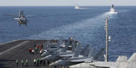 যুক্তরাষ্ট্রের এয়ারক্রাফ্ট ক্যারিয়ার মধ্যপ্রাচ্যে, ইরানের দিকে মোতায়েন বাড়ল মোতায়েন
