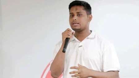 কেন্দ্র দখলের চিন্তা করলে মা-বাবার দোয়া নিয়ে বের হইয়েন: হাসনাত হাসনাত