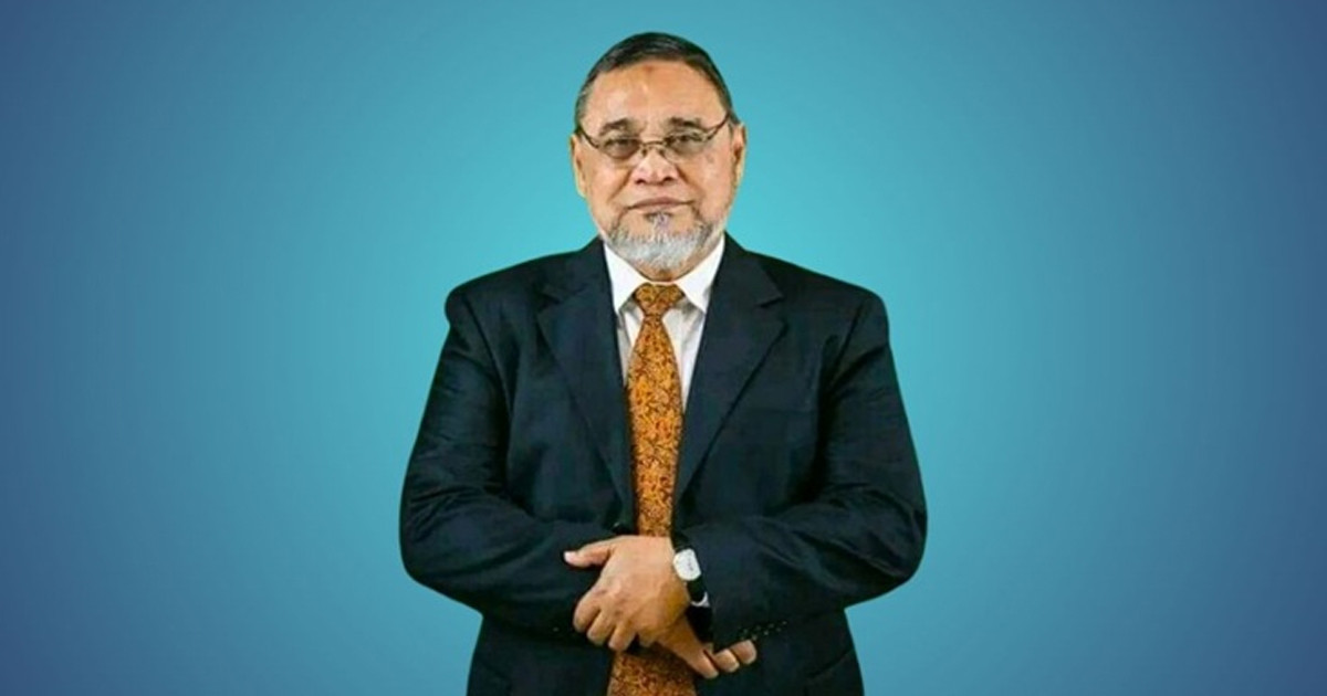  শপথ পাঠ করাবেন