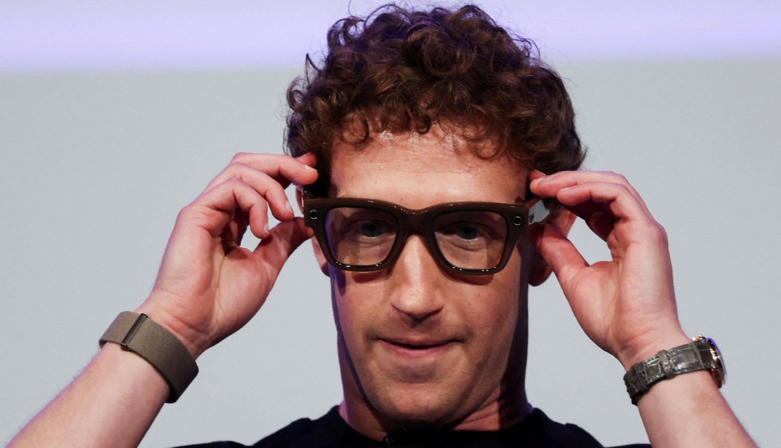 Meta Smart Glasses