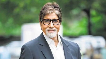 মধ্যরাতে অমিতাভ বচ্চনের রহস্যময় পোস্ট Amitabh Bachchan