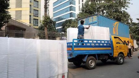 কেন্দ্রে কেন্দ্রে যাচ্ছে ব্যালট, ঢাকার কেন্দ্রে পৌঁছাবে সন্ধ্যায় Balot