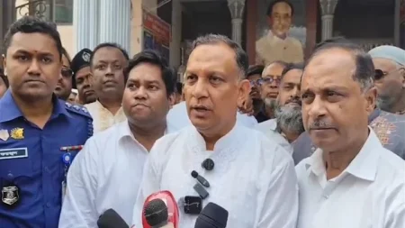 বাজার স্থিতিশীল রাখতে টিসিবি পণ্যের পর্যাপ্ত মজুত রয়েছে : বাণিজ্য প্রতিমন্ত্রী বাণিজ্য প্রতিমন্ত্রী