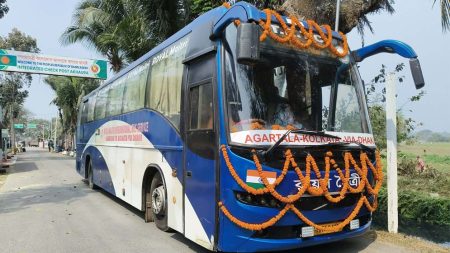 Dhaka--Agartala-Bus