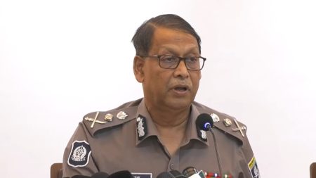 পদত্যাগপত্র জমা দিয়েছেন আইজিপি আইজিপি
