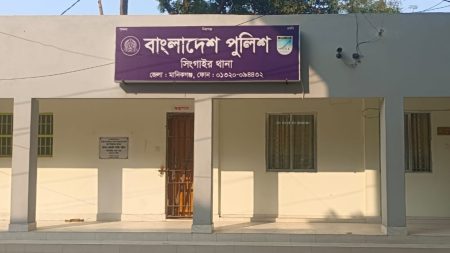 সিংগাইরে পুলিশের বিরুদ্ধে ‘গ্রেফতার বাণিজ্য’ ও তদন্তে অসংগতির অভিযোগ Singair Thana