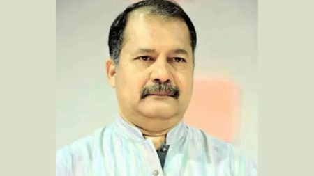 তথ্যমন্ত্রী