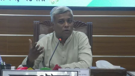 এখন গ্রামের চায়ের দোকানেও বিক্রি হয় ইয়াবা : বিদ্যুৎ প্রতিমন্ত্রী বিদ্যুৎ প্রতিমন্ত্রী