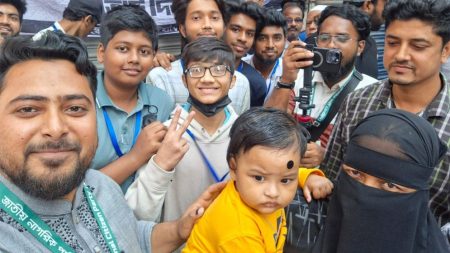 ঢাকা-১১ আসনে জয়ী নাহিদ ইসলাম, দাবি আসিফের নাহিদ ইসলাম