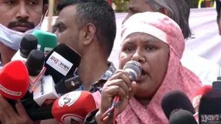 বকেয়া-বোনাস পরিশোধ