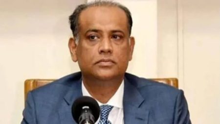 সাবেক ভূমিমন্ত্রী সাইফুজ্জামানের যুক্তরাজ্যের সম্পত্তি জব্দের নির্দেশ সাবেক ভূমিমন্ত্রী সাইফুজ্জামান চৌধুরী