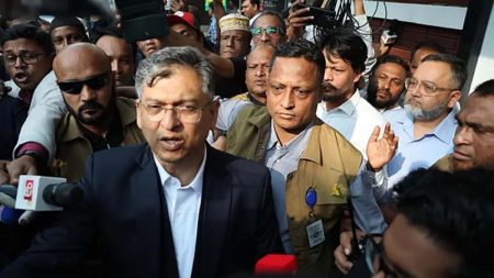 সব দেশের সঙ্গে সম্পর্ক হবে বন্ধুত্বপূর্ণ : সালাহউদ্দিন আহমদ সালাহউদ্দিন আহমদ