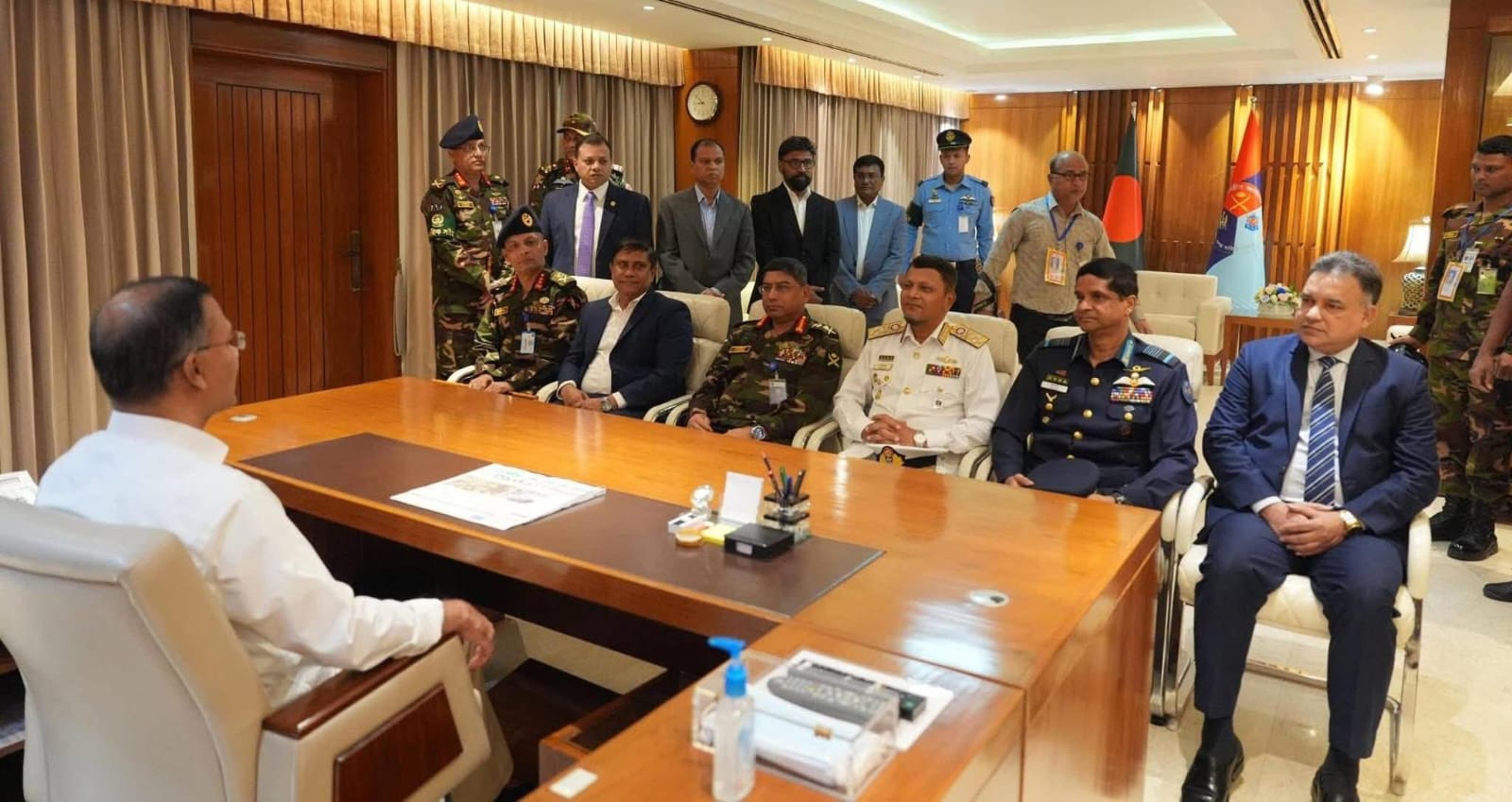 সশস্ত্র বাহিনী