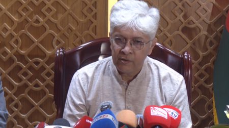 মন্ত্রী-প্রতিমন্ত্রীদের জন্য ৩৭ বাড়ি প্রস্তুত : গৃহায়ন ও গণপূর্ত উপদেষ্টা গৃহায়ন ও গণপূর্ত উপদেষ্টা