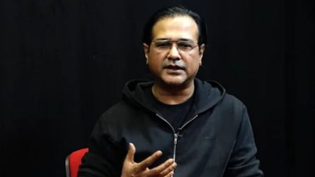 আসিফ আকবর