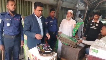 খেজুরে তেল মিশিয়ে বিক্রি