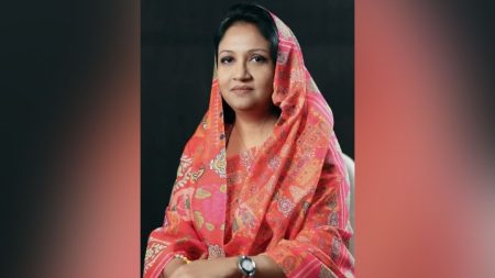 এমপি হওয়া সর্বকনিষ্ঠ নারী কে এই পুতুল farzana-sharmin-putul
