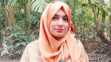 কেন্দ্র পরিদর্শনে গিয়ে হামলার শিকার হান্নান মাসউদের স্ত্রী!