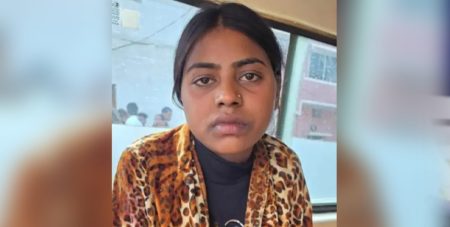 ফোনে যোগাযোগ বন্ধ করায় প্রেমিককে ছুরিকাঘাতে হত্যা, তরুণী গ্রেপ্তার প্রেমিককে ছুরিকাঘাতে হত্যা