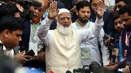 ফল আসার আগ পর্যন্ত কেন্দ্রগুলোর পাহারাদার হয়ে যান: জামায়াত আমির জামায়াত আমির