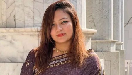 ‘জামায়াত আমিরের স্ট্যাটাস নিয়ে ইনবক্সে ঝড়’, যা বললেন ঢাবি শিক্ষক মোনামি ঢাবি শিক্ষক মোনামি