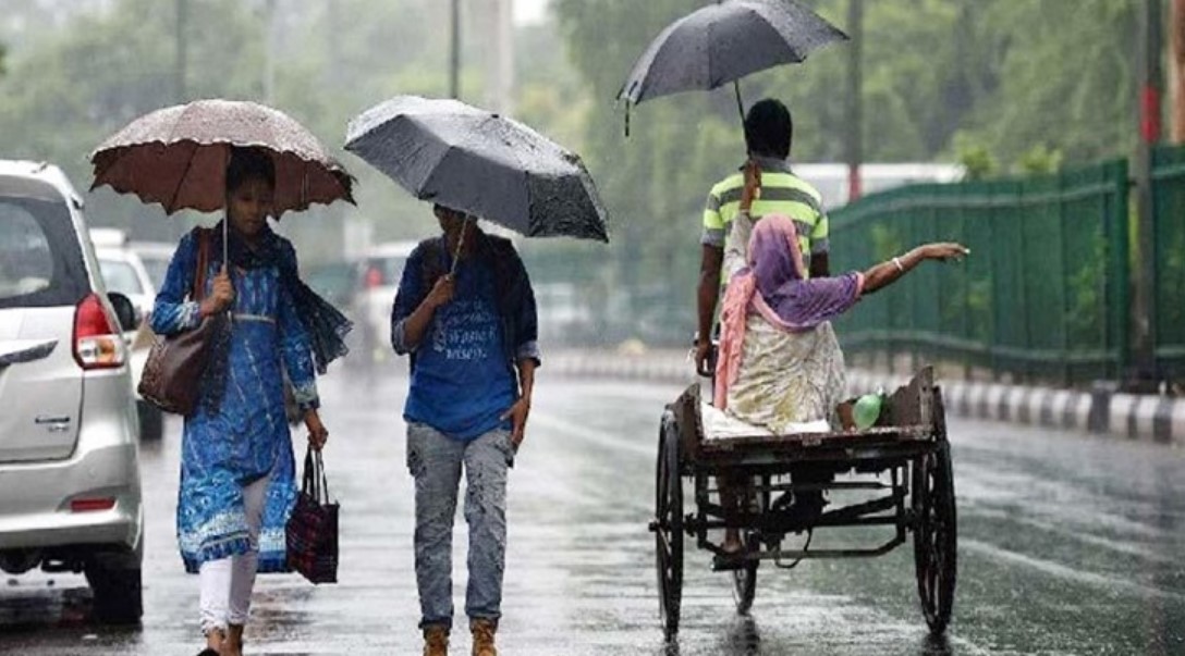 বৃষ্টির আভাস